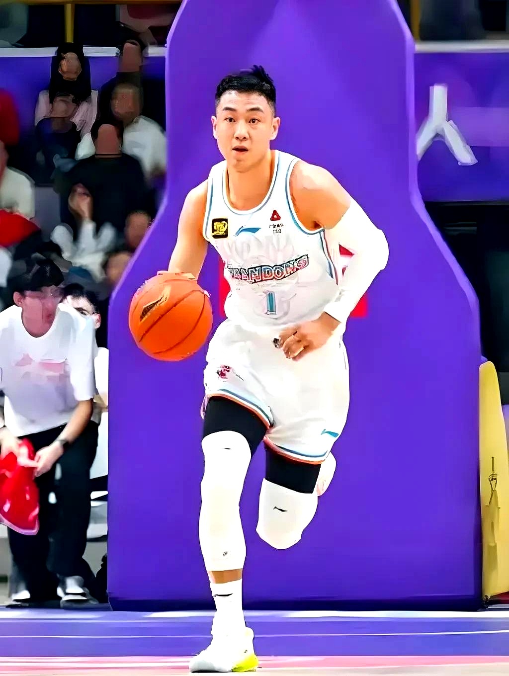 今夜社区盾焦点战;山东男篮扳平良机;压力陡增;赛季目标并未改变 今夜社区盾焦点战;山东男篮扳平良机;压力陡增;赛季目标并未改变