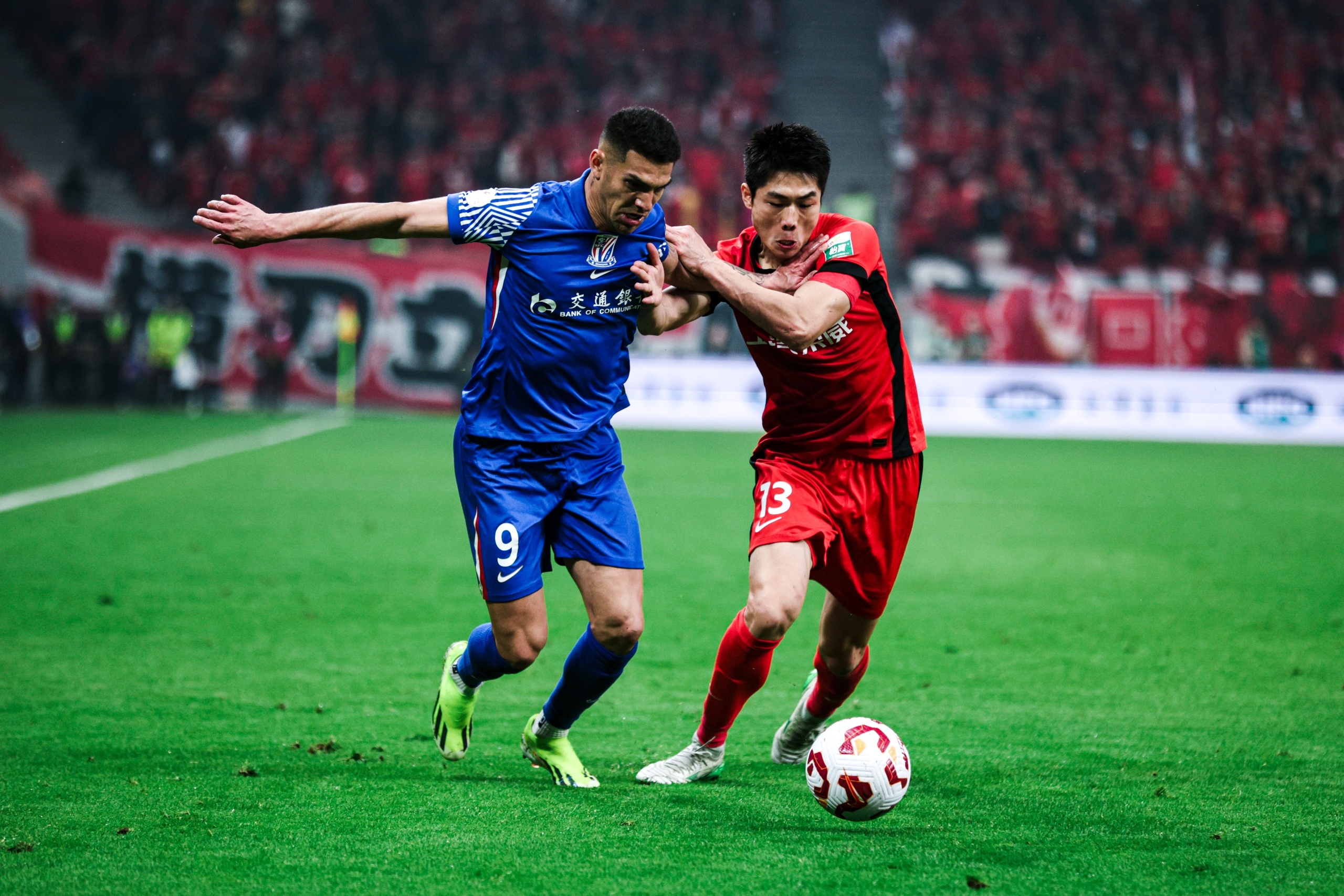 转折点上海申花豪取连胜，欧超杯国际比赛日攻防权衡，话题不断，资深球员宣示担当的简单介绍