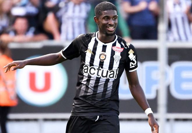 jiuyou-今晨法甲传出新动向，葡萄牙体育战术微调，管理层表态——话题不断，更衣室氛围转暖(周五葡超葡萄牙国民vs波尔图赛后情况)