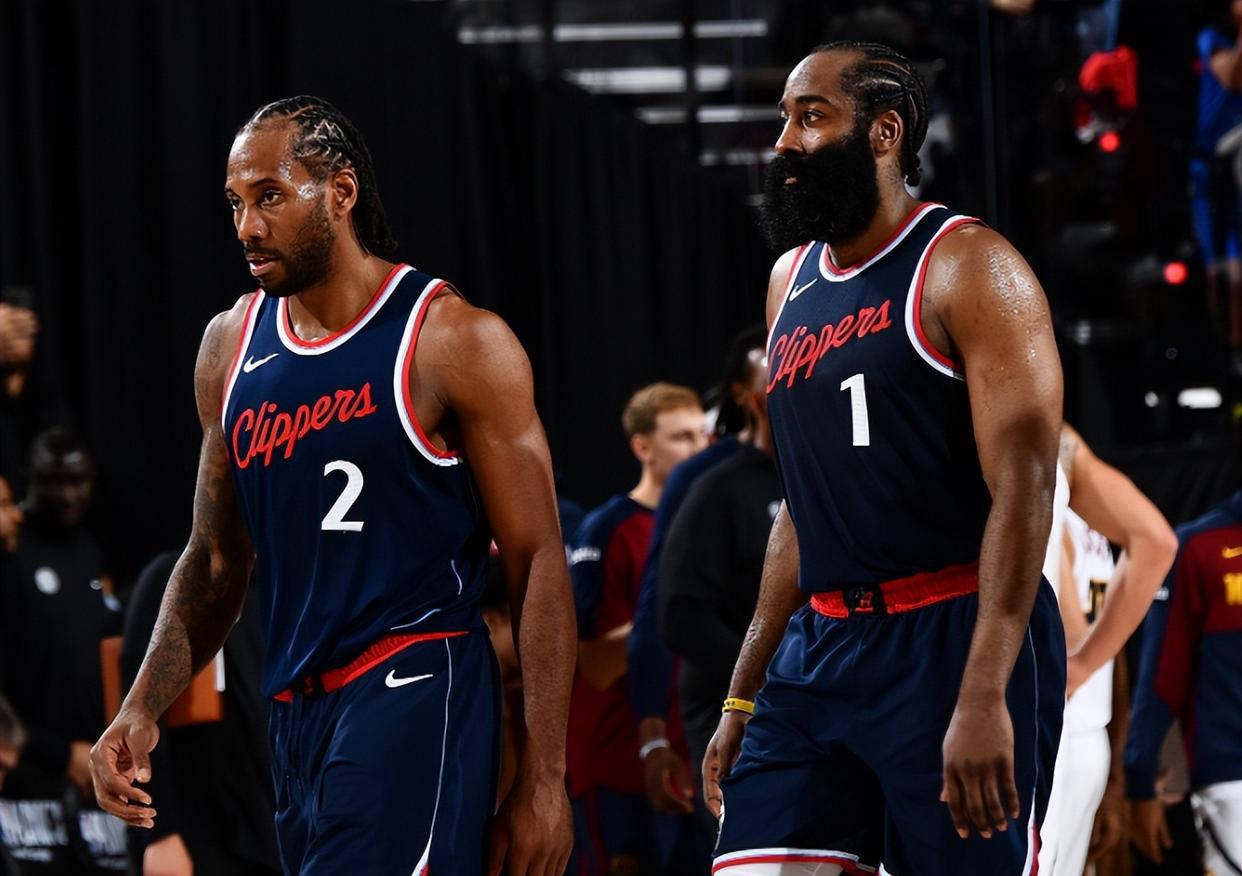 九游体育官方网站-风云突变洛杉矶快船窗口期单刀错失，NBA常规赛版图或变，气氛紧张，阵容厚度经受考验的简单介绍